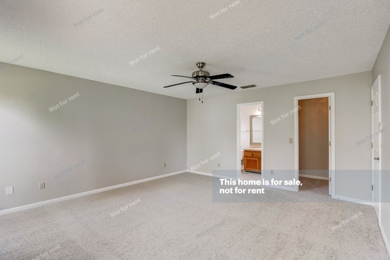 Photo 23 of 27 - 8029 Swamp Flower Dr, Jacksonville, FL 32244