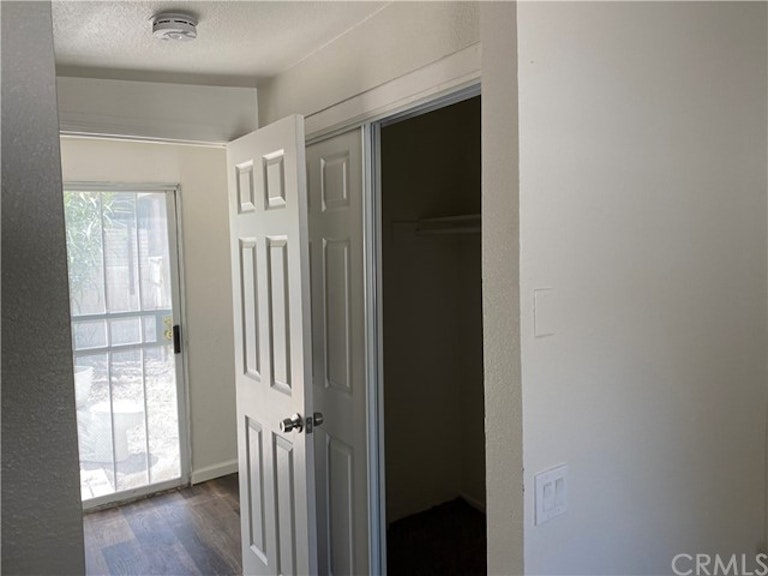 Photo 5 of 24 - 620 E Washington Ave, San Jacinto, CA 92583