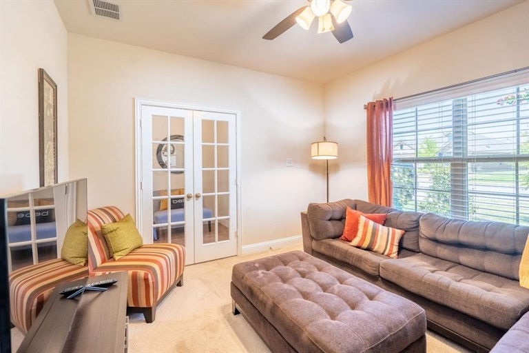 Photo 5 of 22 - 2081 Avondown Rd, Forney, TX 75126