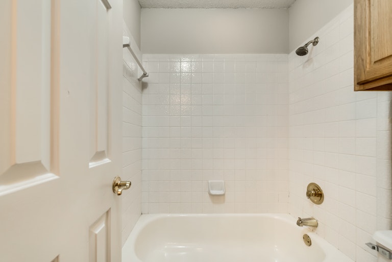 Photo 24 of 27 - 3007 Sierra Dr, Carrollton, TX 75007