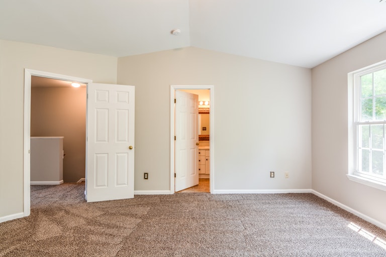Photo 4 of 19 - 6006 San Marcos Way, Raleigh, NC 27616