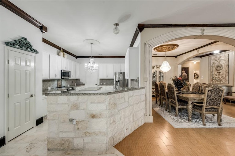 Photo 30 of 39 - 2608 Valencia Ln, Denton, TX 76210