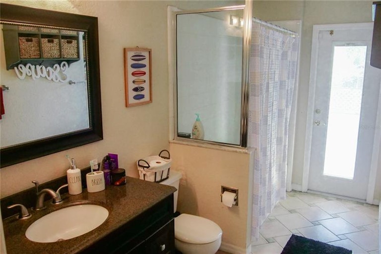 Photo 12 of 33 - 889 River Boat Cir, Orlando, FL 32828