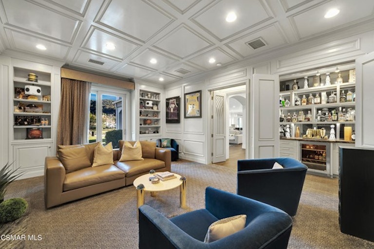 Photo 26 of 80 - 208 W Stafford Rd, Thousand Oaks, CA 91361