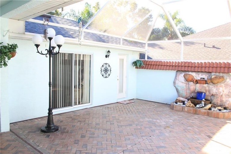 Photo 3 of 19 - 3904 Allamanda Ct, Clermont, FL 34711