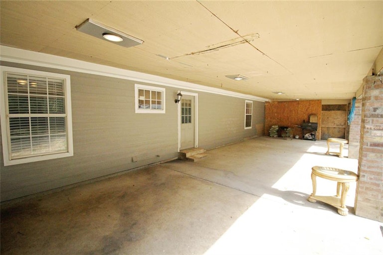 Photo 35 of 39 - 6539 Greenspan Ave, Dallas, TX 75232