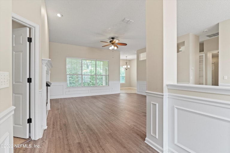 Photo 2 of 27 - 1420 Green Turtle Ct, Fleming Island, FL 32003