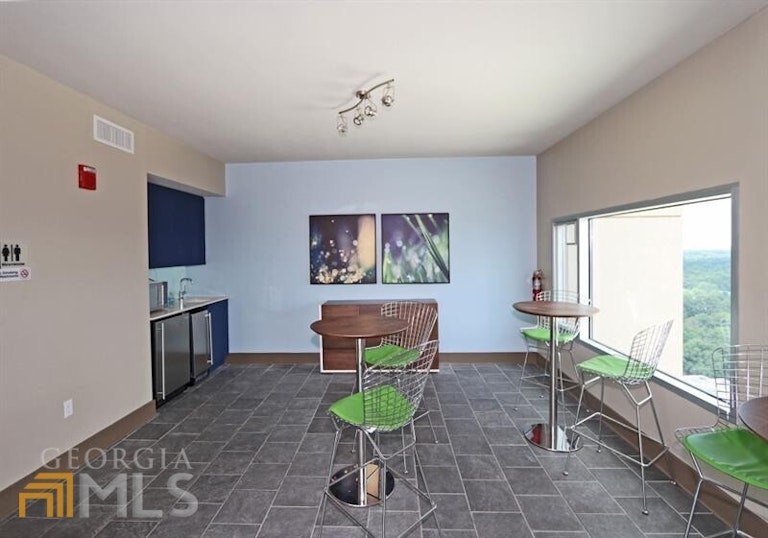 Photo 46 of 49 - 4561 Olde Perimeter Way #2301, Atlanta, GA 30346