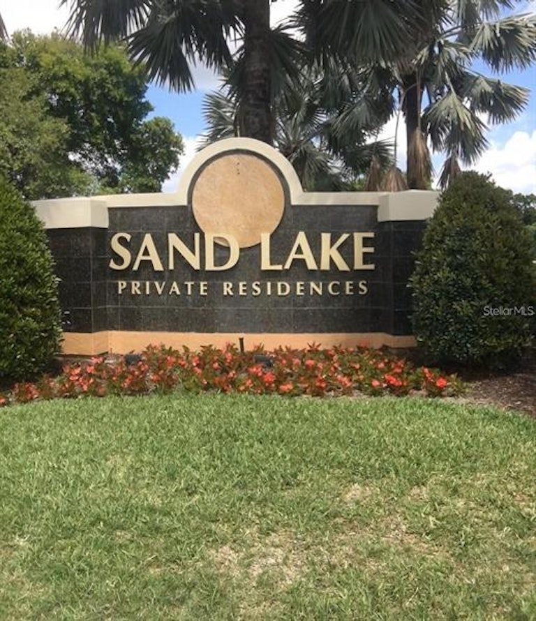 Photo 3 of 17 - 7606 Pissarro Dr #14303, Orlando, FL 32819