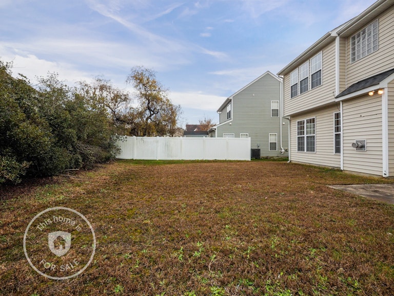 Photo 25 of 26 - 8108 Rolling Glenn Dr, Raleigh, NC 27616