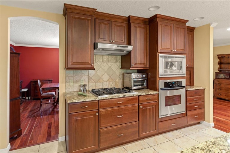 Photo 10 of 14 - 10035 Bunker Rd, Leesburg, FL 34788