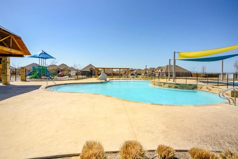 Photo 37 of 38 - 503 Range Dr, Princeton, TX 75407