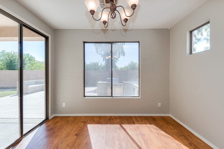Photo 11 of 31 - 1886 S Longspur Ln, Gilbert, AZ 85295