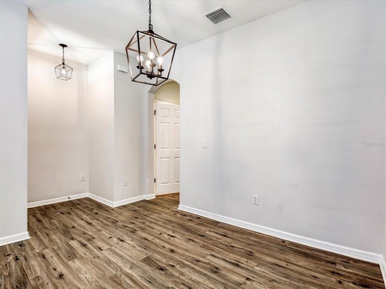 Photo 5 of 30 - 8818 Red Beechwood Ct, Riverview, FL 33578