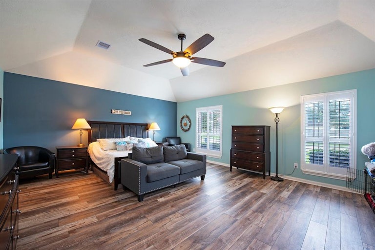 Photo 13 of 48 - 1814 Flagstaff Ln, League City, TX 77573