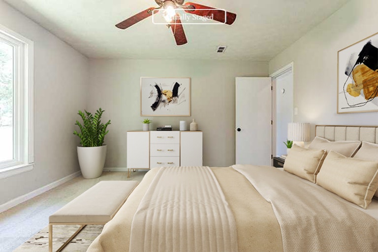 Photo 3 of 26 - 11673 Matthews Trl, Hampton, GA 30228