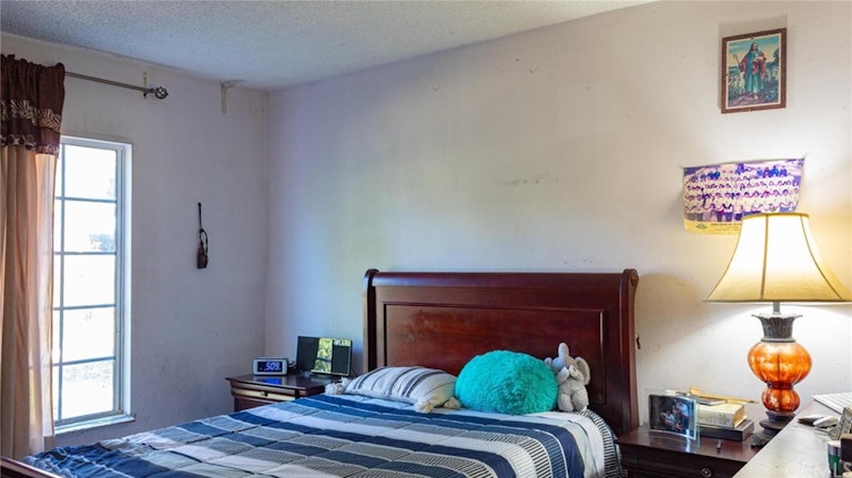 Photo 12 of 16 - 1128 W Benbow St, Covina, CA 91722