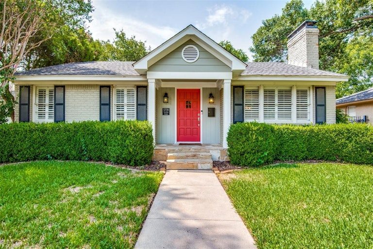 Photo 1 of 26 - 5738 Stanford Ave, Dallas, TX 75209