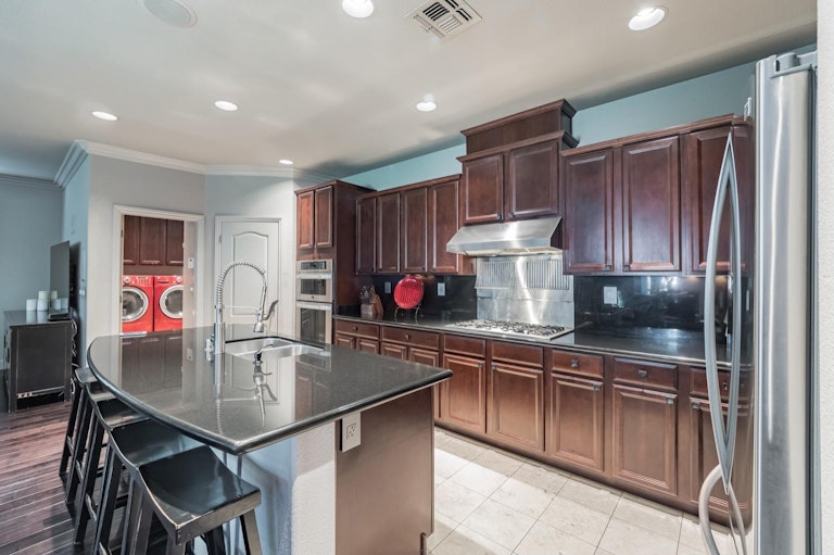 Photo 9 of 49 - 309 Fieldbrook Ct, Roseville, CA 95747