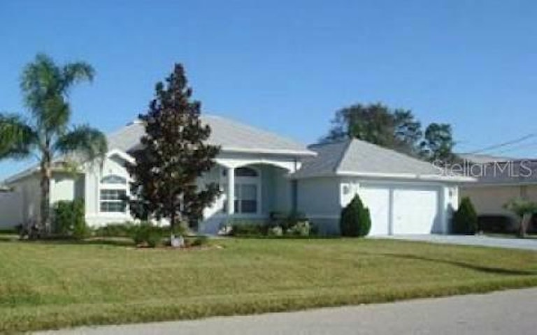 Photo 1 of 1 - 34 Fariston Pl, Palm Coast, FL 32137