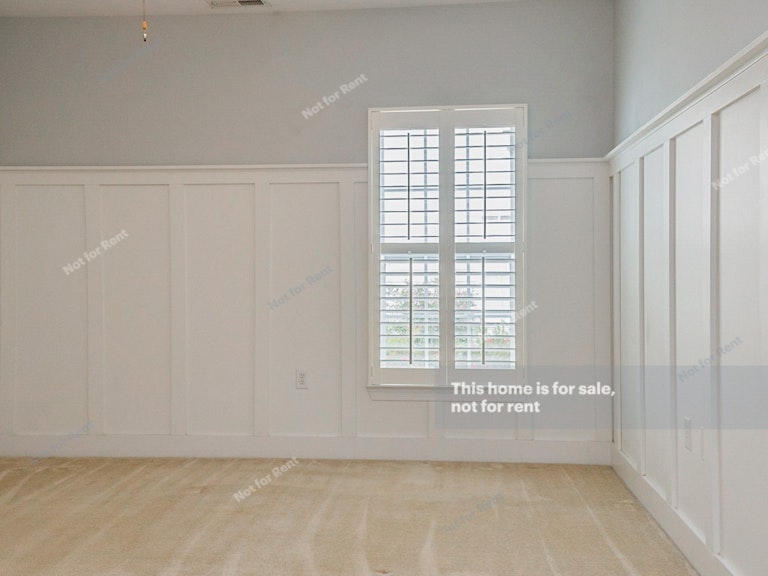 Photo 13 of 33 - 3805 Heritage Spring Cir, Wake Forest, NC 27587