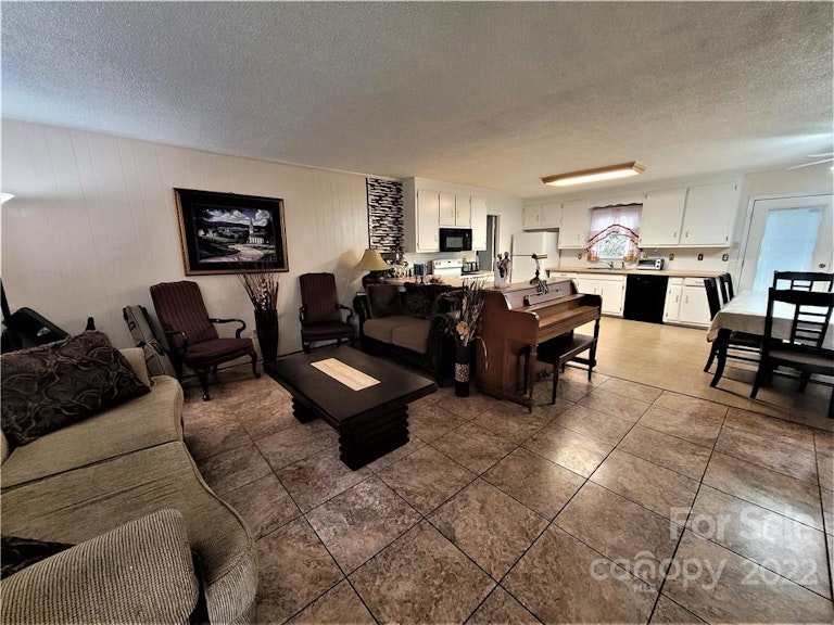 Photo 8 of 21 - 2115 Fowler Secrest Rd, Monroe, NC 28110