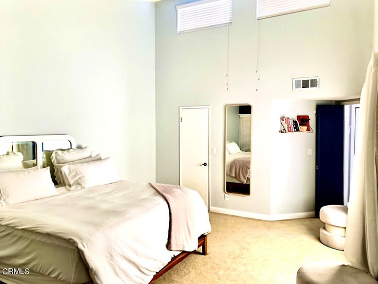 Photo 19 of 33 - 44 Northwoods Ln, La Crescenta, CA 91214