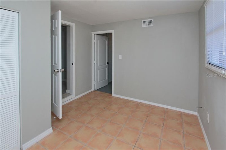 Photo 21 of 25 - 1501 S 78th St, Tampa, FL 33619