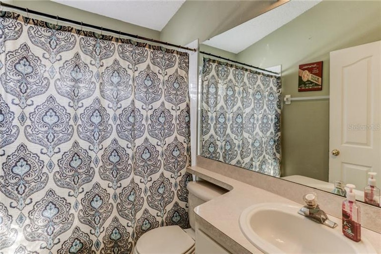 Photo 20 of 25 - 13733 Antler Point Dr, Tampa, FL 33626