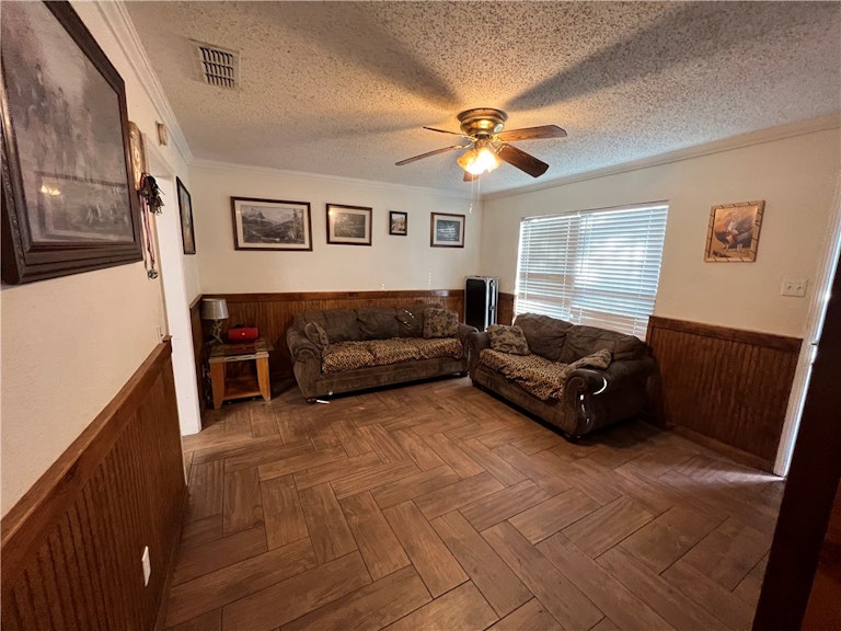 Photo 10 of 17 - 4524 Little Hill Cir, Austin, TX 78725