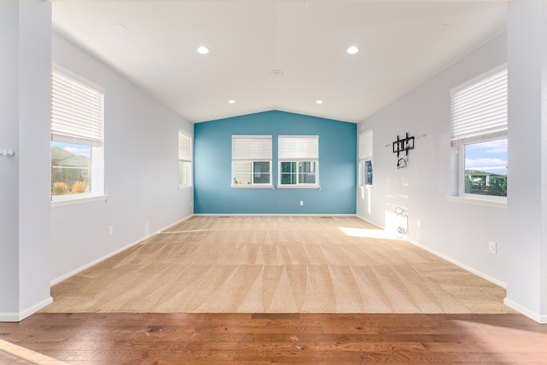 Photo 8 of 19 - 9330 Dunraven St, Arvada, CO 80007