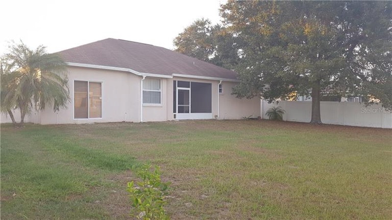 Photo 23 of 23 - 7916 Oak Run Cir, Lakeland, FL 33809