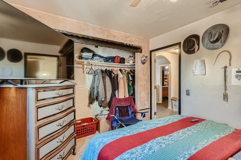 Photo 22 of 35 - 3538 Tarro Way, Carmichael, CA 95608