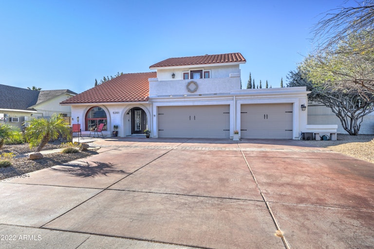 Photo 3 of 49 - 5201 E Aire Libre Ave, Scottsdale, AZ 85254