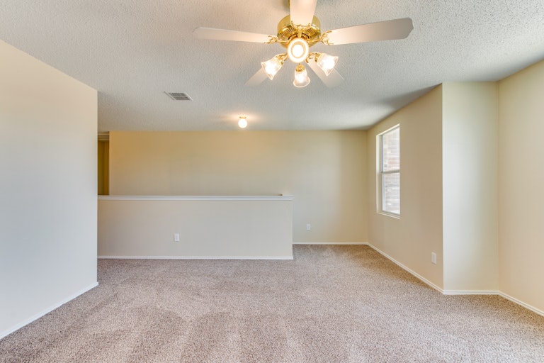 Photo 29 of 30 - 2613 S Wavecrest Ct, Little Elm, TX 75068