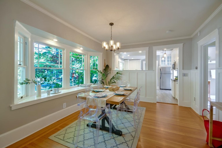 Photo 10 of 47 - 2401 U St, Sacramento, CA 95818