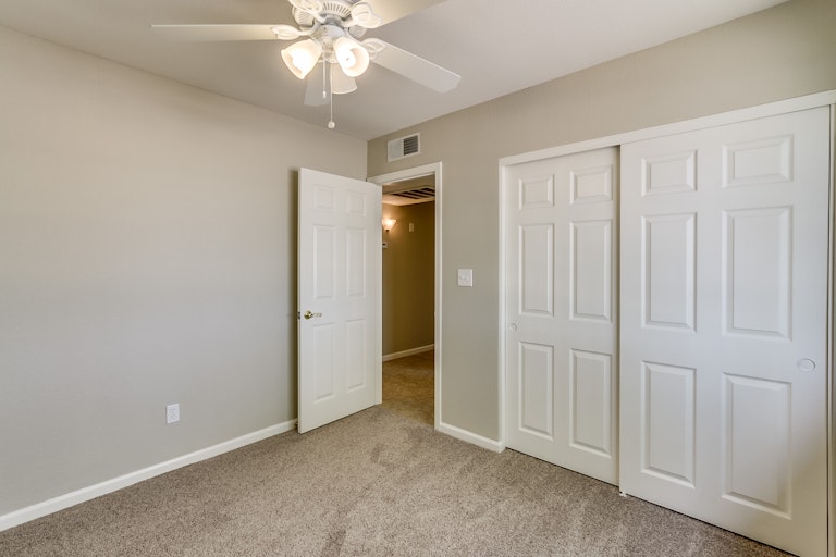 Photo 20 of 25 - 8619 S 14th St, Phoenix, AZ 85042