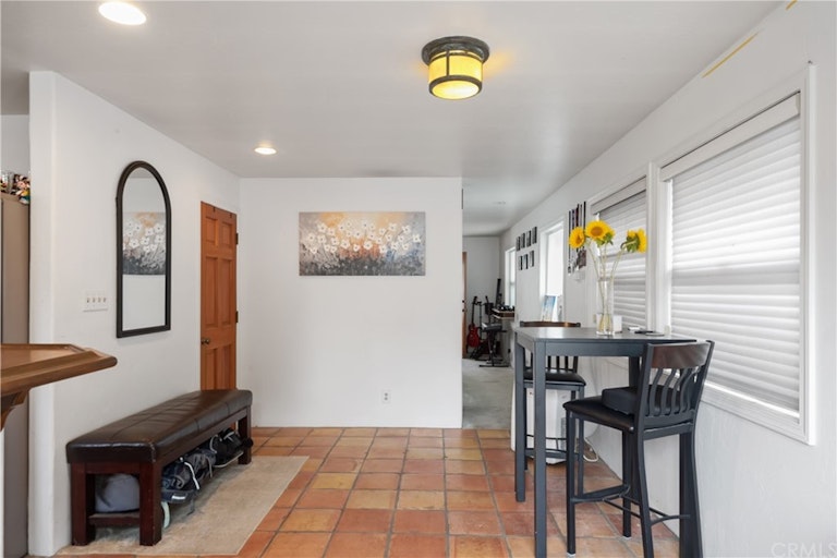 Photo 8 of 27 - 865 Loma Dr, Hermosa Beach, CA 90254