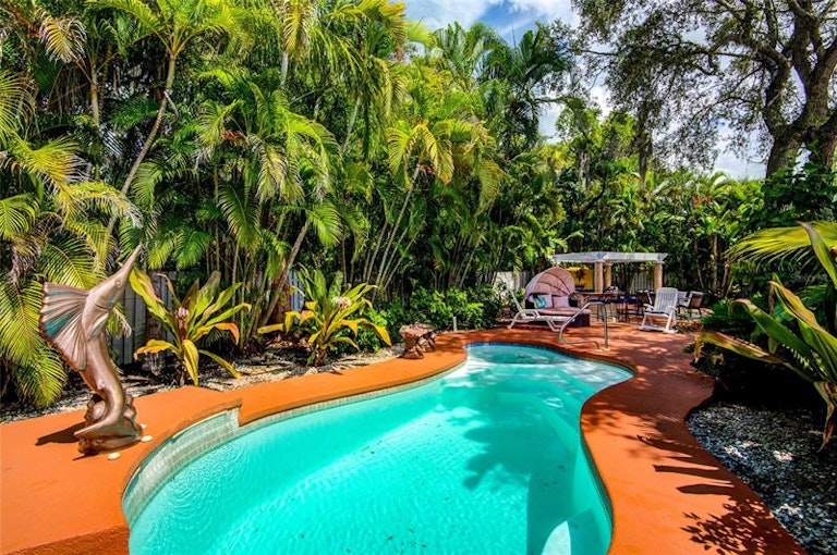 Photo 58 of 86 - 5326 Palos Verdes Dr, Sarasota, FL 34231