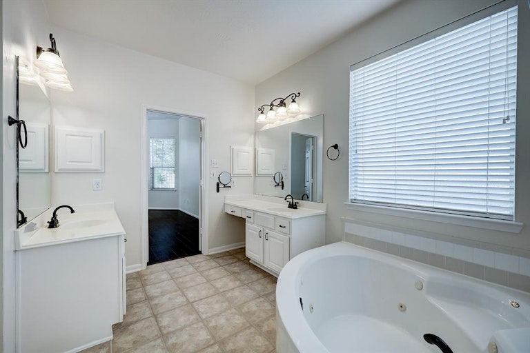 Photo 20 of 44 - 12003 Wynmar Ln, Cypress, TX 77429