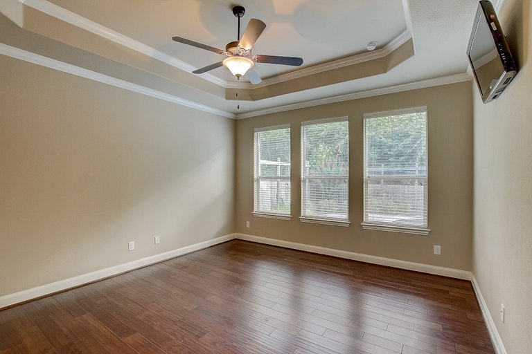 Photo 28 of 32 - 4620 Monterosa Ln, Round Rock, TX 78665