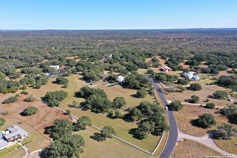 Photo 42 of 51 - 31925 Rolling Acres Trl, Boerne, TX 78015