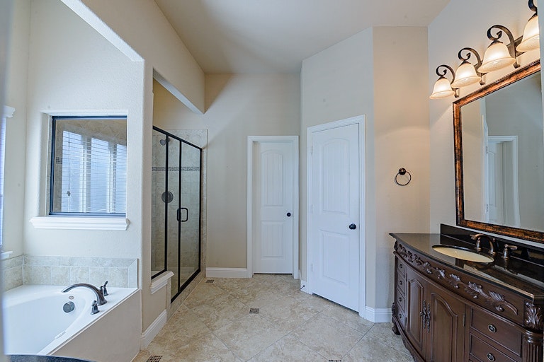 Photo 6 of 27 - 605 Haven Dr, Anna, TX 75409