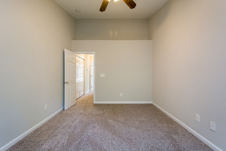 Photo 9 of 16 - 2708 Wyntercrest Ln, Durham, NC 27713