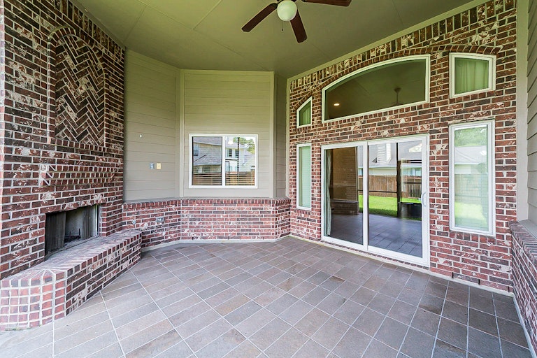 Photo 27 of 35 - 13707 Parkers Cove Ct, Houston, TX 77044