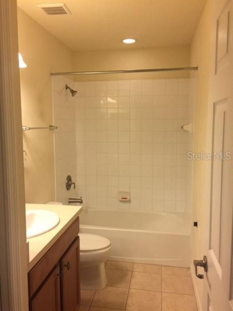 Photo 13 of 17 - 3903 45th Ter W #105, Bradenton, FL 34210