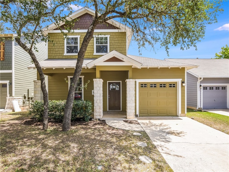 Photo 2 of 40 - 2116 Amur Dr, Austin, TX 78745