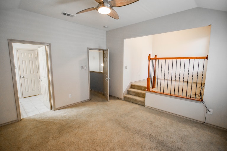Photo 22 of 36 - 3954 Fernando Dr, Euless, TX 76040
