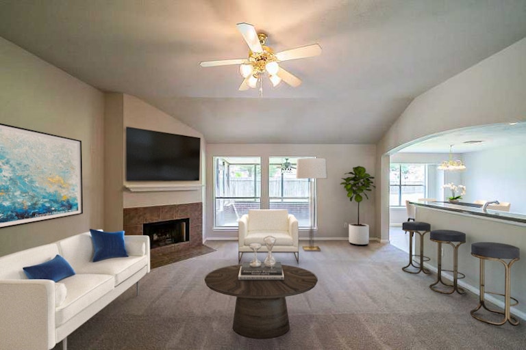 Photo 3 of 35 - 2731 Briarloch Ln, Houston, TX 77073