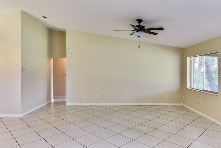 Photo 9 of 25 - 652 Orinda Ct, Casselberry, FL 32707